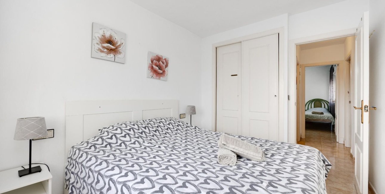 Resale - Bungalow -
Torrevieja - Carrefour