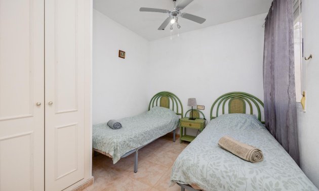 Resale - Bungalow -
Torrevieja - Carrefour