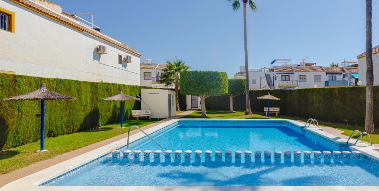Resale - Bungalow -
Torrevieja - Carrefour