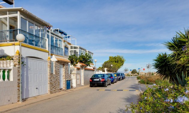Resale - Bungalow -
Torrevieja - Carrefour