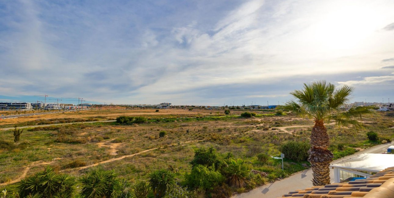 Resale - Bungalow -
Torrevieja - Carrefour