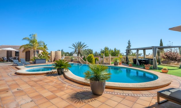 Resale - Country House -
Crevillente - Crevillente - Country