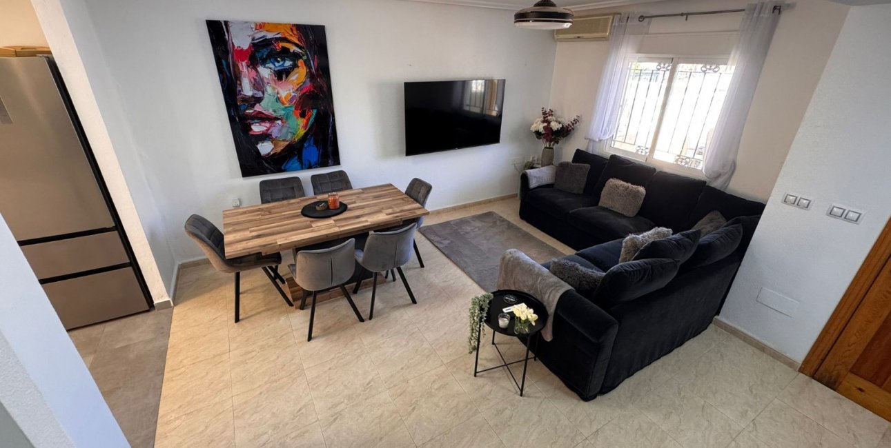 Resale - Townhouse -
Orihuela Costa - Campoamor