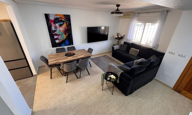 Resale - Townhouse -
Orihuela Costa - Campoamor