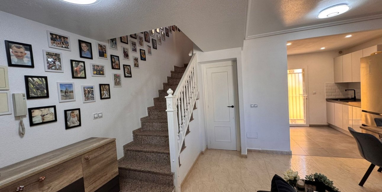 Resale - Townhouse -
Orihuela Costa - Campoamor