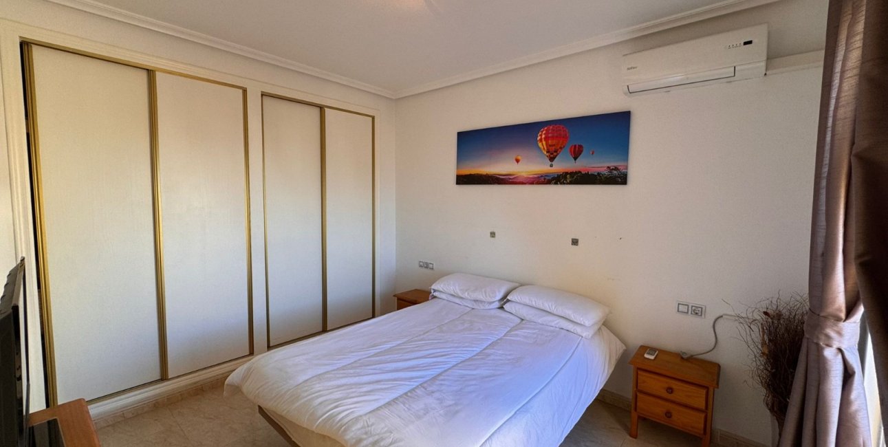 Resale - Townhouse -
Orihuela Costa - Campoamor