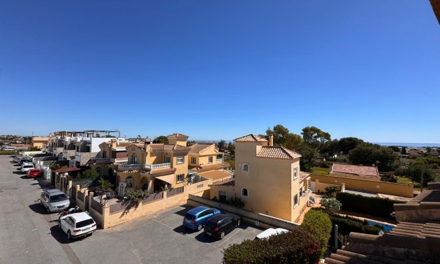 Resale - Townhouse -
Orihuela Costa - Campoamor