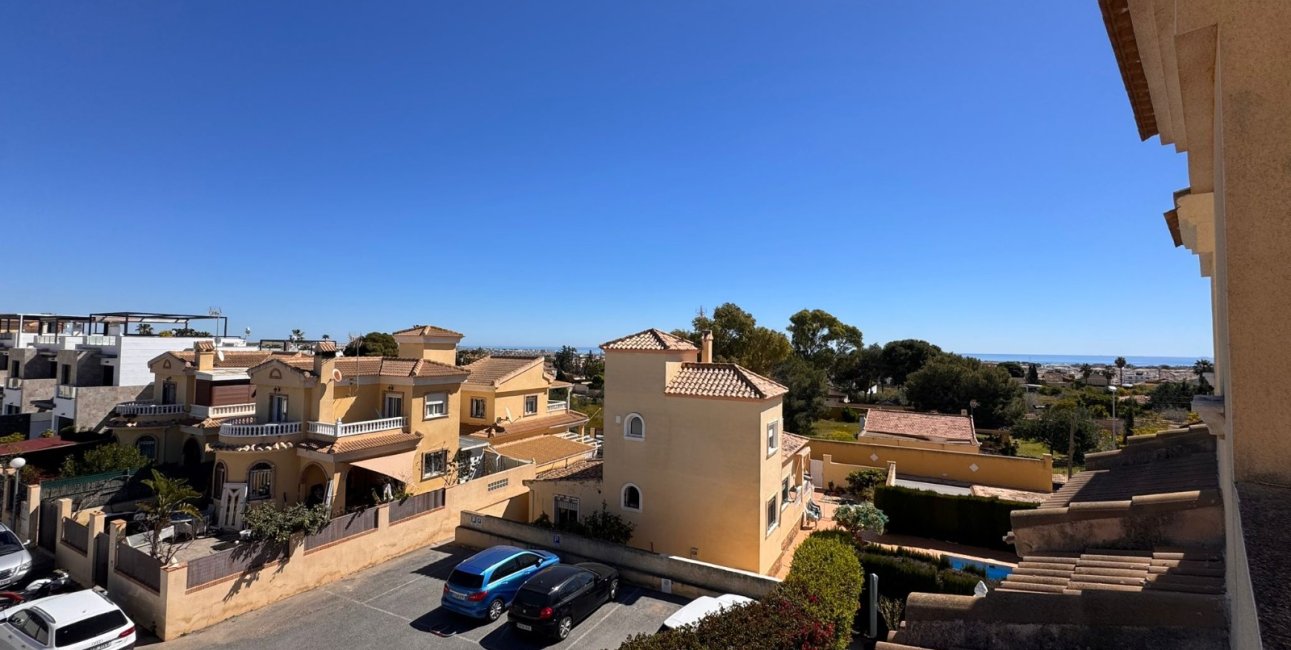 Resale - Townhouse -
Orihuela Costa - Campoamor