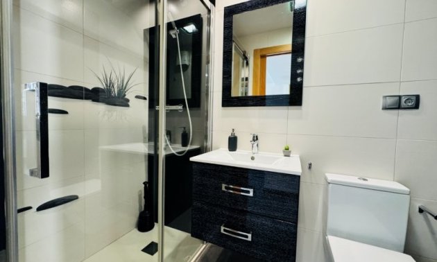 Reventa - Duplex -
Guardamar del Segura - Los secanos