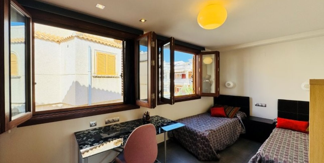 Reventa - Duplex -
Guardamar del Segura - Los secanos