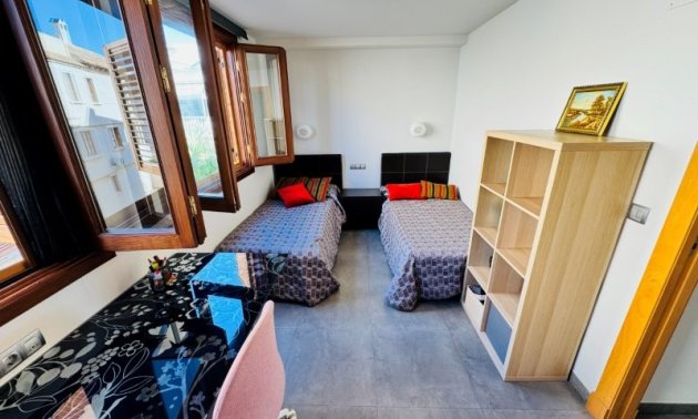 Reventa - Duplex -
Guardamar del Segura - Los secanos