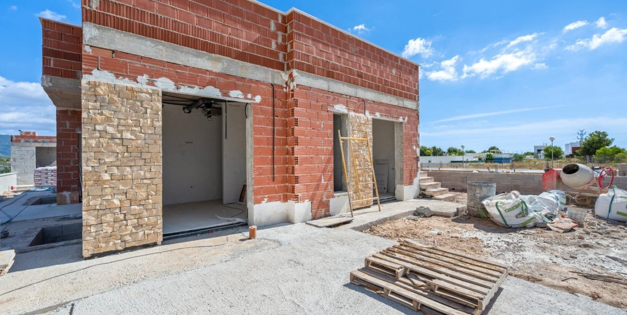 Rynek pierwotny - Willa -
Polop - Novapolop