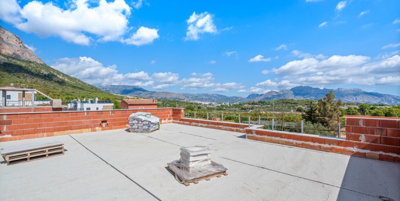 Rynek pierwotny - Willa -
Polop - Novapolop