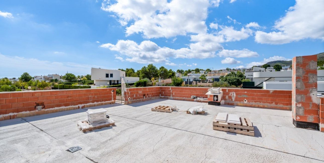 Rynek pierwotny - Willa -
Polop - Novapolop