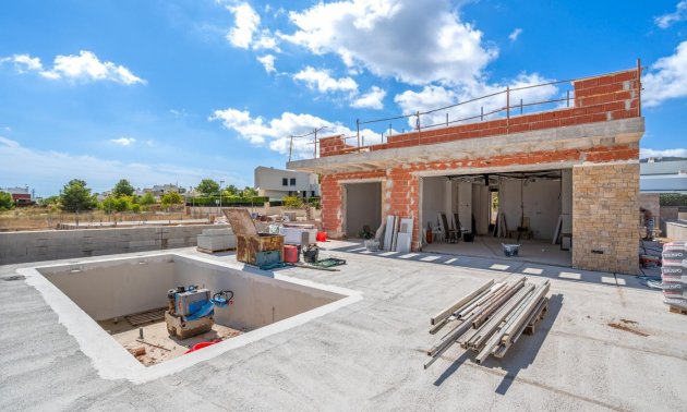 Rynek pierwotny - Willa -
Polop - Novapolop