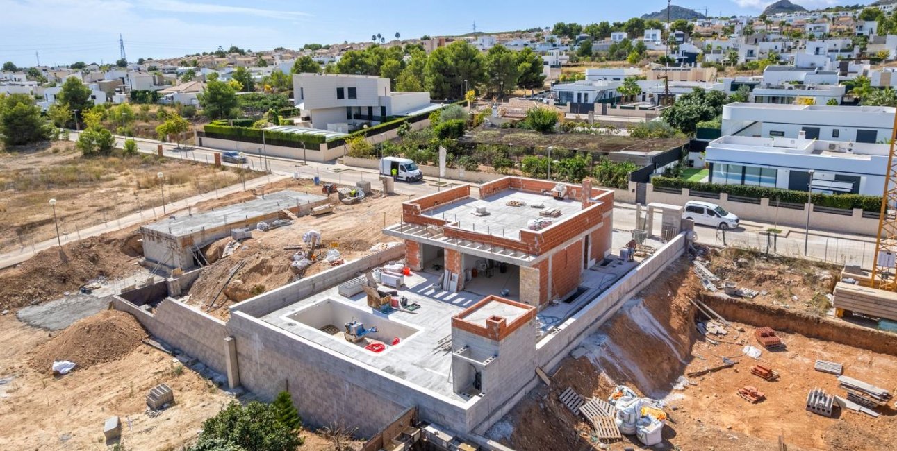 Rynek pierwotny - Willa -
Polop - Novapolop