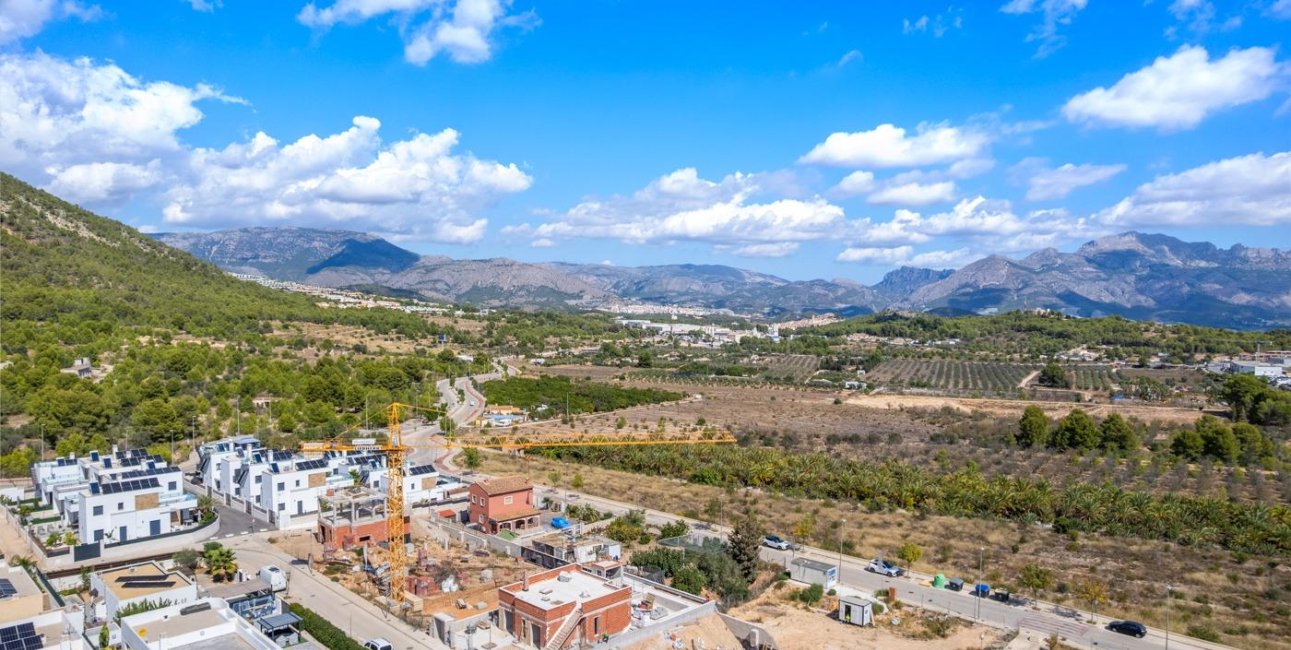 Rynek pierwotny - Willa -
Polop - Novapolop