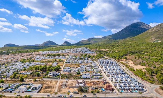 Rynek pierwotny - Willa -
Polop - Novapolop