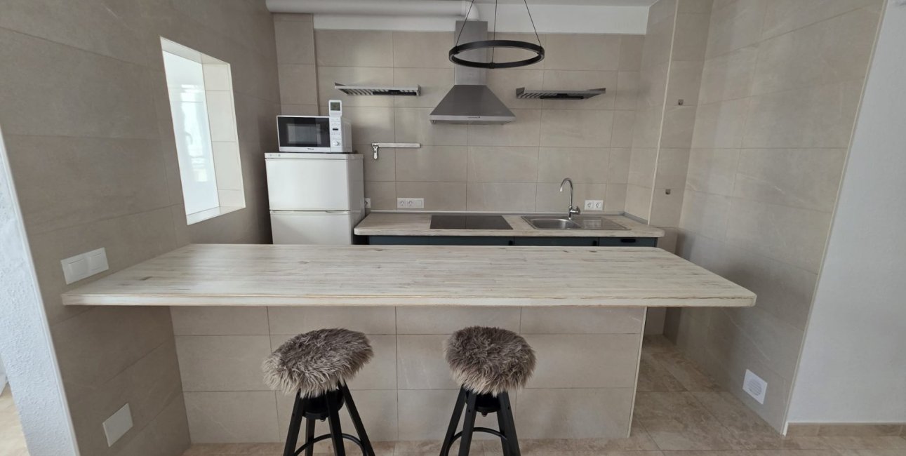 Rynek wtórny - Mieszkanie  -
Torrevieja - Playa