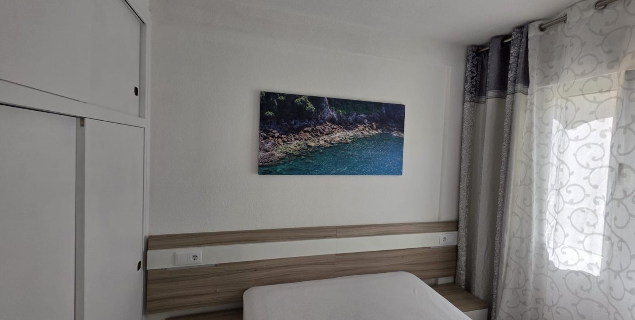 Rynek wtórny - Mieszkanie  -
Torrevieja - Playa