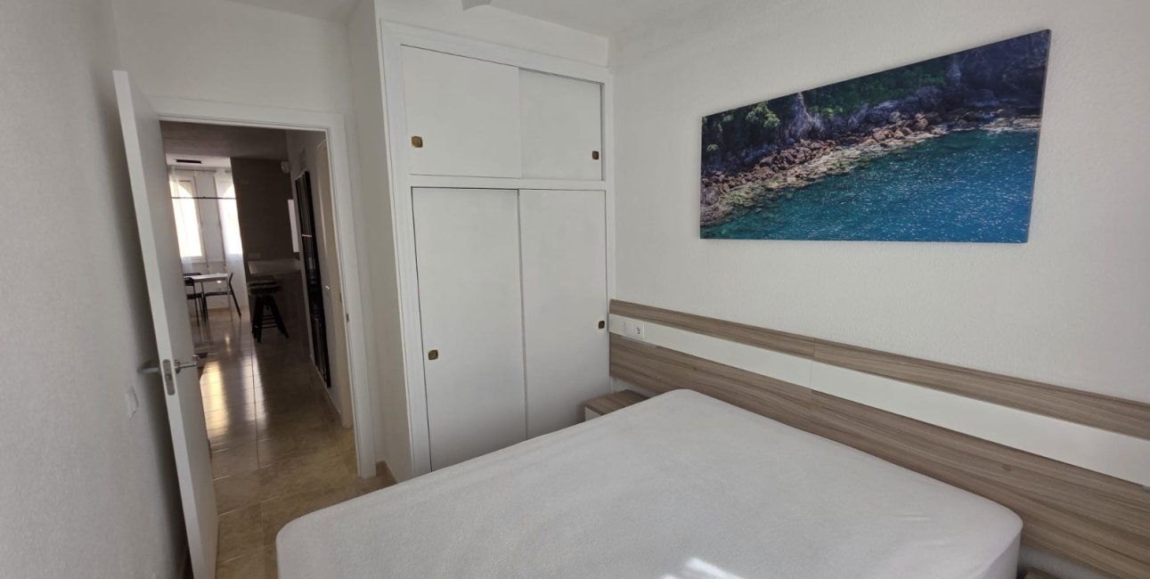 Rynek wtórny - Mieszkanie  -
Torrevieja - Playa