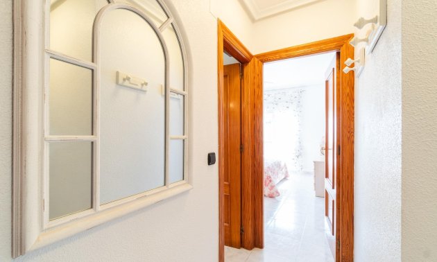 Resale - Villa -
Orihuela Costa - La Zenia