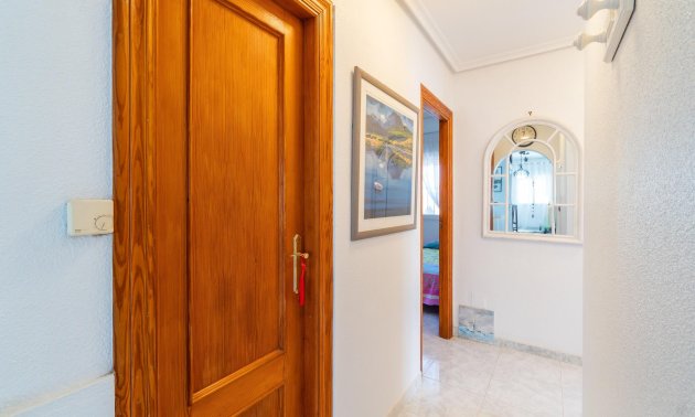 Resale - Villa -
Orihuela Costa - La Zenia
