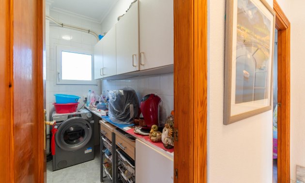 Resale - Villa -
Orihuela Costa - La Zenia