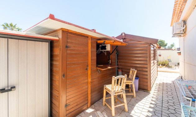 Resale - Villa -
Orihuela Costa - La Zenia