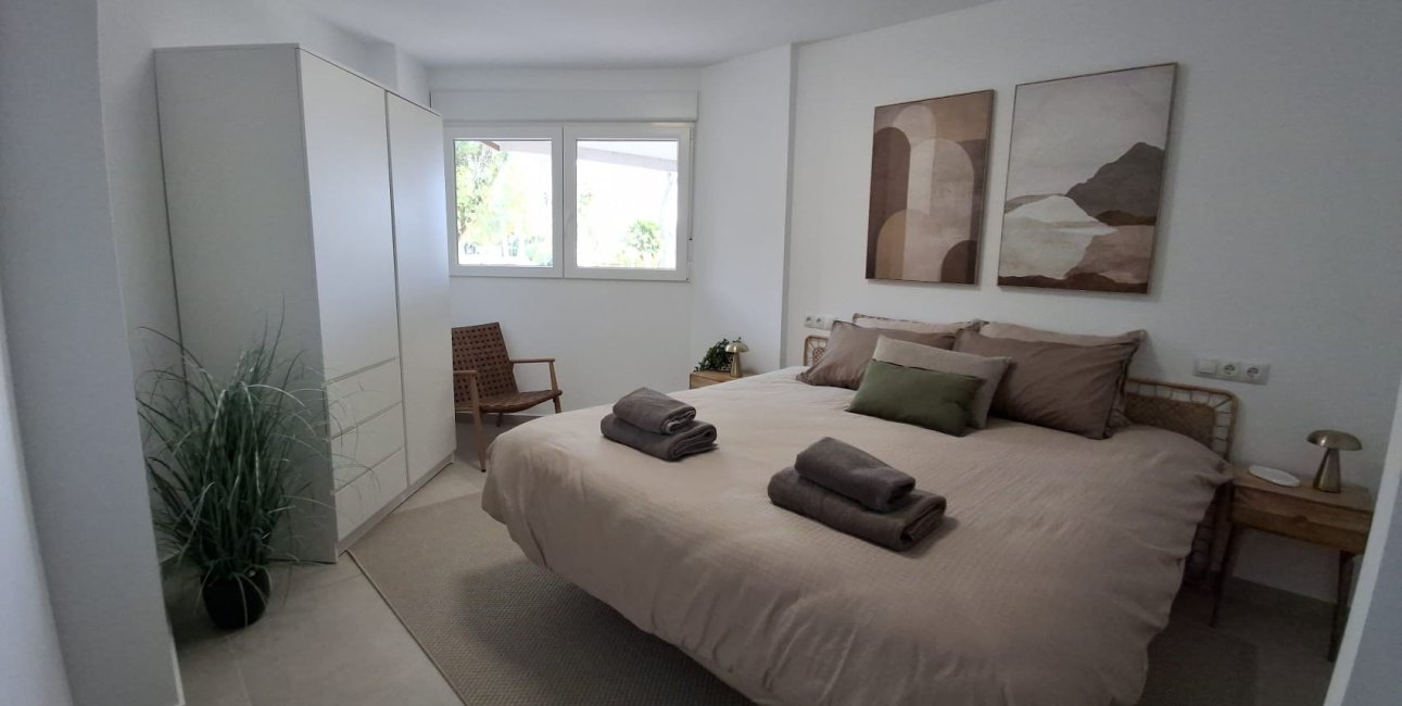 Resale - Apartment / flat -
Torrevieja - Playa Acequion