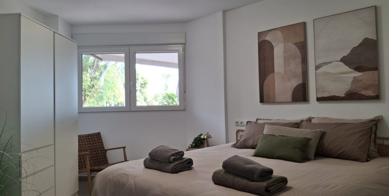 Resale - Apartment / flat -
Torrevieja - Playa Acequion