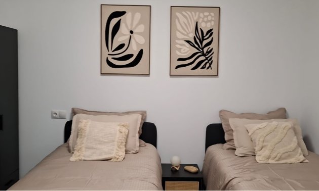 Resale - Apartment / flat -
Torrevieja - Playa Acequion