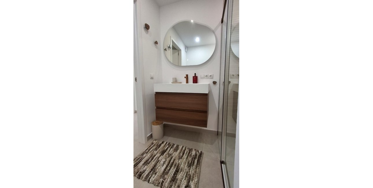 Resale - Apartment / flat -
Torrevieja - Playa Acequion
