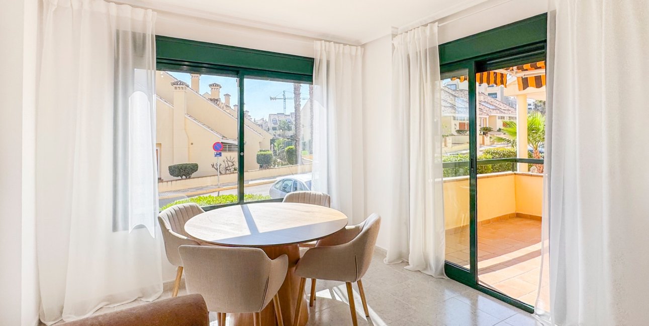 Resale - Apartment / flat -
Orihuela Costa - Lomas de Campoamor