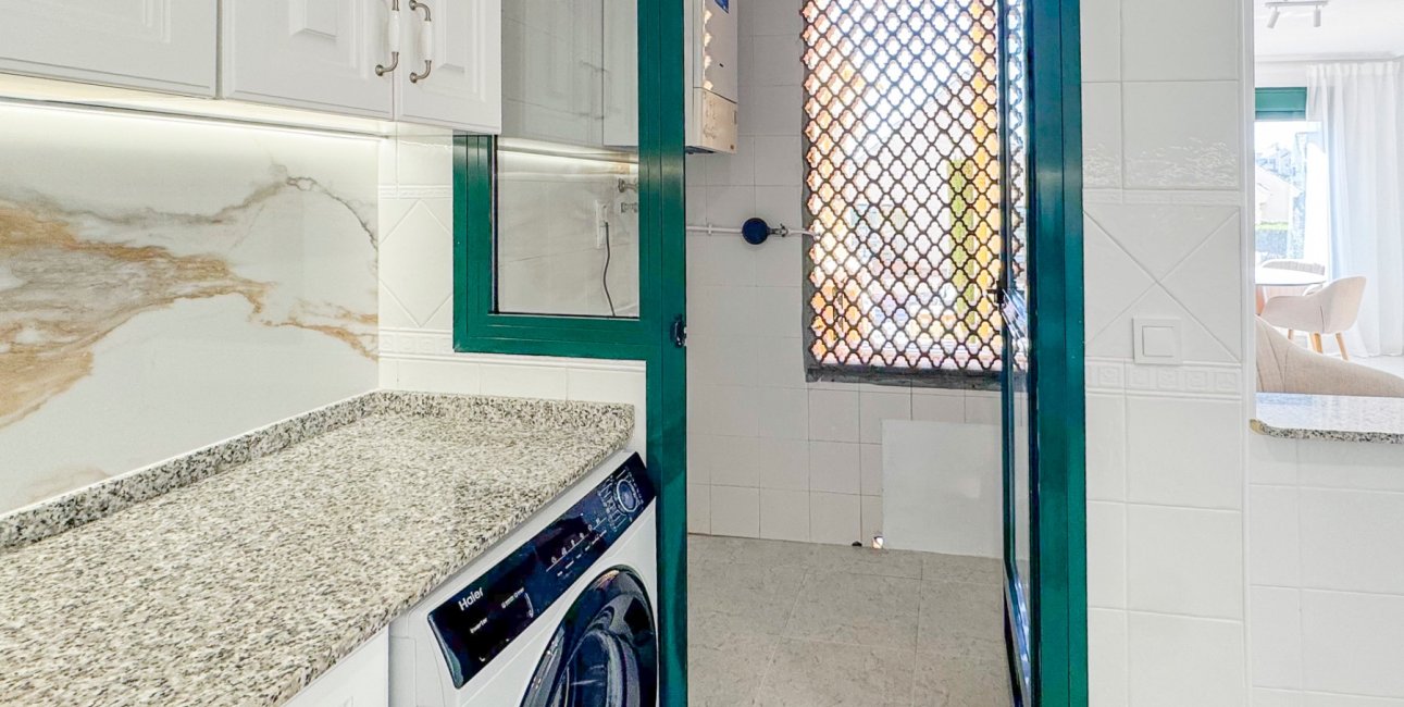 Resale - Apartment / flat -
Orihuela Costa - Lomas de Campoamor