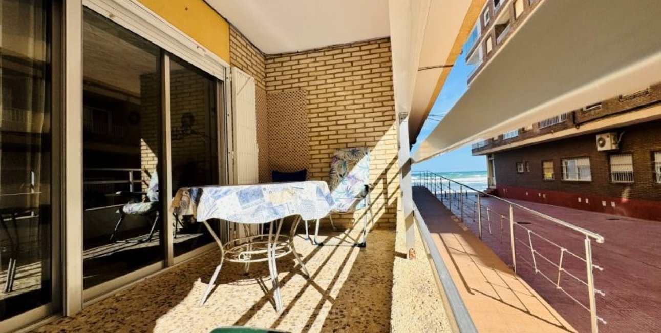 Rynek wtórny - Mieszkanie  -
Torrevieja - La Mata