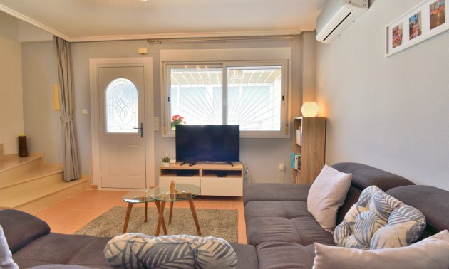 Resale - Townhouse -
Ciudad Quesada - La Marquesa