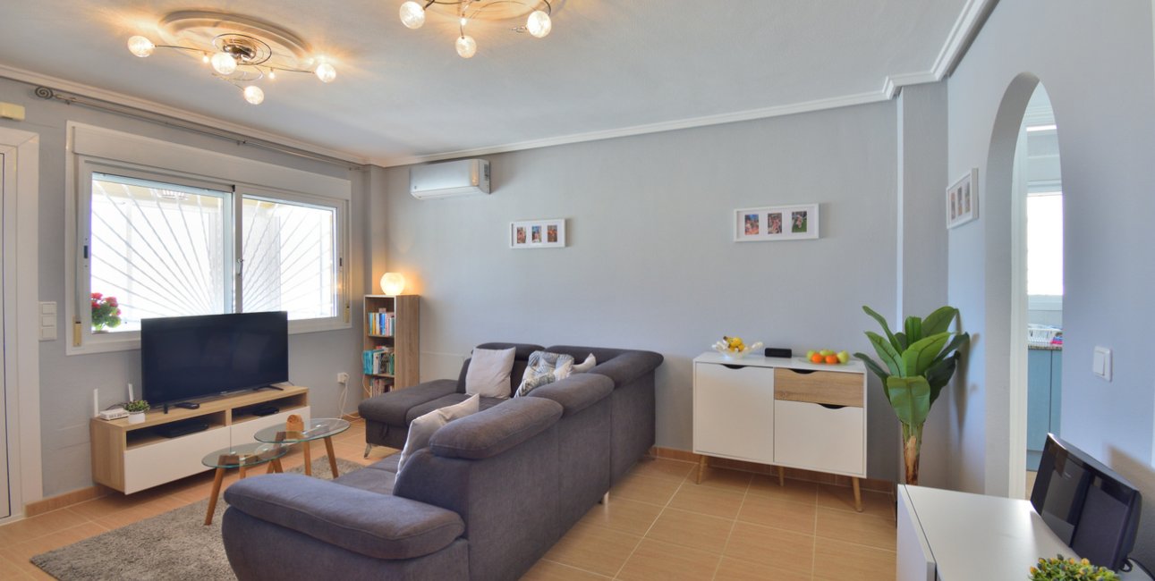 Resale - Townhouse -
Ciudad Quesada - La Marquesa