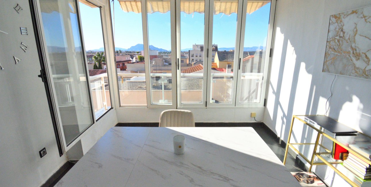 Resale - Apartment / flat -
Daya Nueva - Daya Nueva - Town