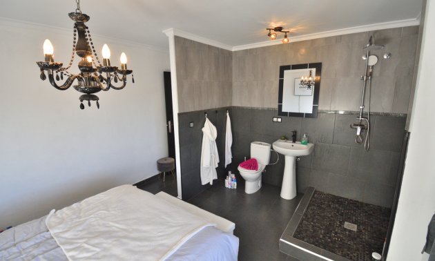 Resale - Apartment / flat -
Daya Nueva - Daya Nueva - Town