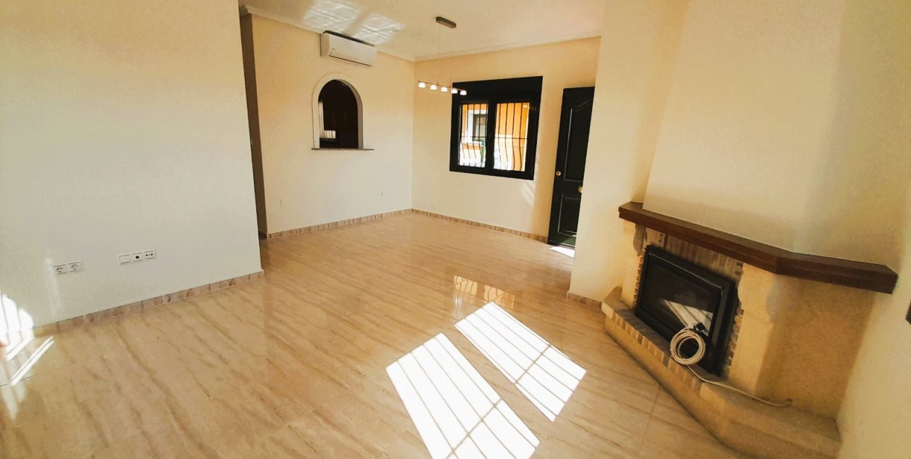 Resale - Villa -
Ciudad Quesada - Lo Marabu