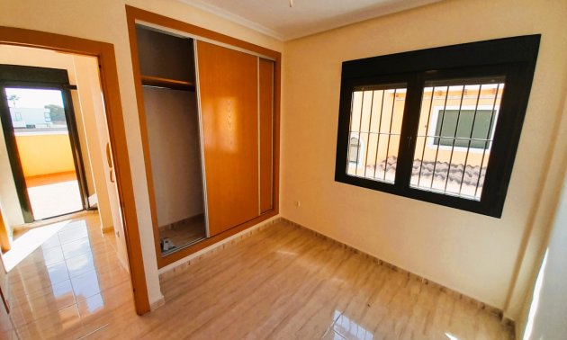 Resale - Villa -
Ciudad Quesada - Lo Marabu