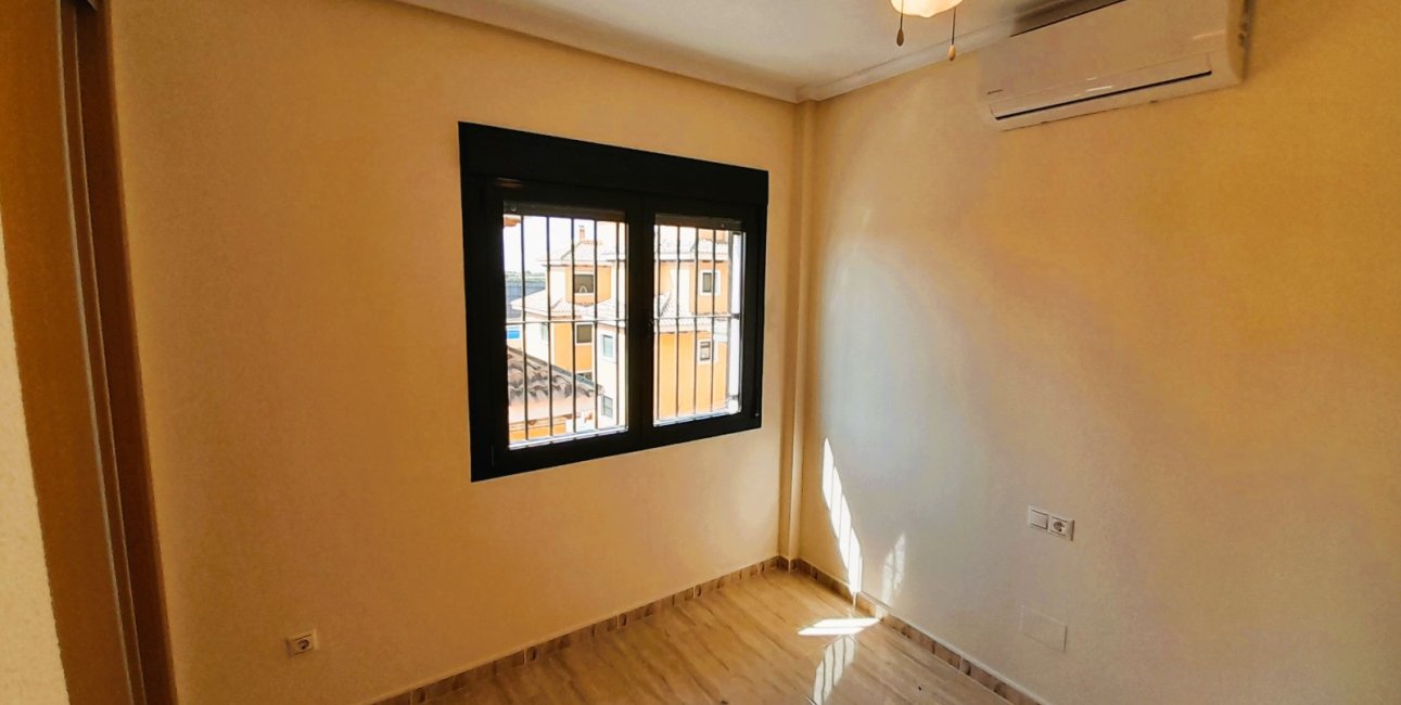 Resale - Villa -
Ciudad Quesada - Lo Marabu