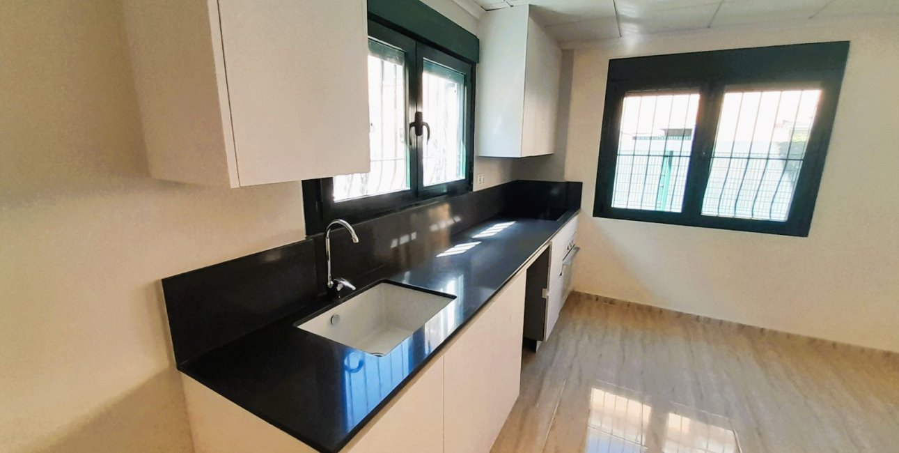 Resale - Villa -
Ciudad Quesada - Lo Marabu