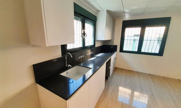 Resale - Villa -
Ciudad Quesada - Lo Marabu