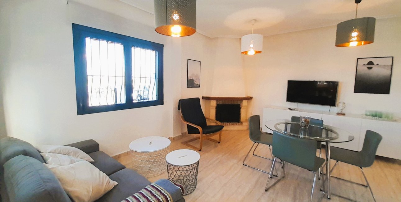 Resale - Townhouse -
Ciudad Quesada - Lo Marabu