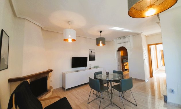 Resale - Townhouse -
Ciudad Quesada - Lo Marabu