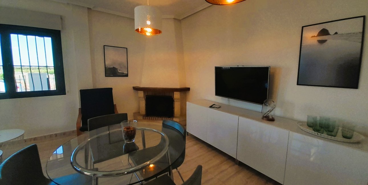 Resale - Townhouse -
Ciudad Quesada - Lo Marabu