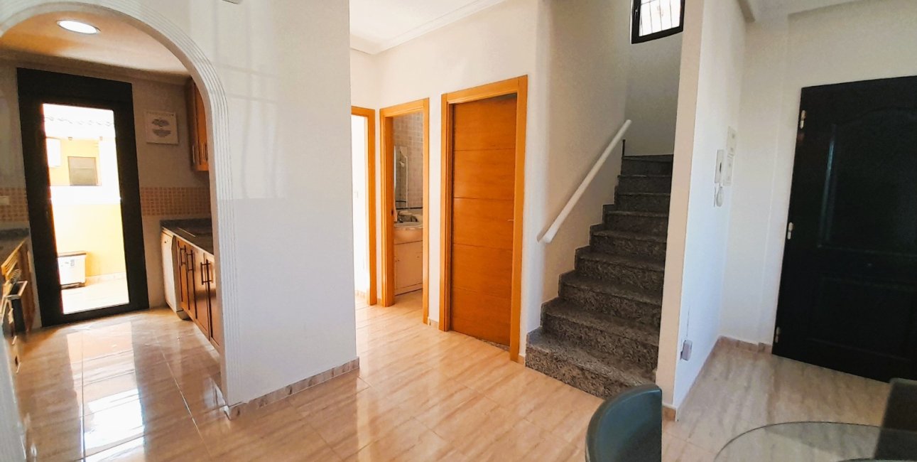 Resale - Townhouse -
Ciudad Quesada - Lo Marabu