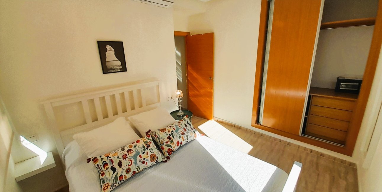 Resale - Townhouse -
Ciudad Quesada - Lo Marabu